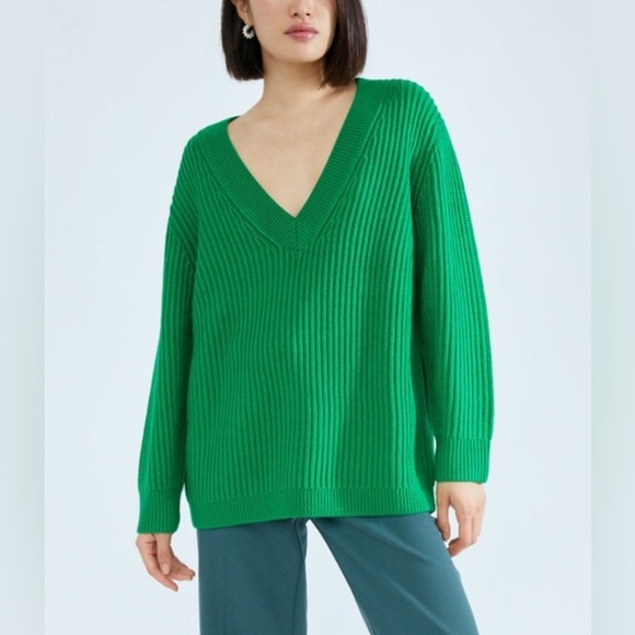 Aritzia Babaton Roger Sweater Long V-neck Merino Wool Sweater - Picture 2 of 11